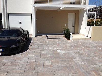 pavimento carrabile pietra grande formato